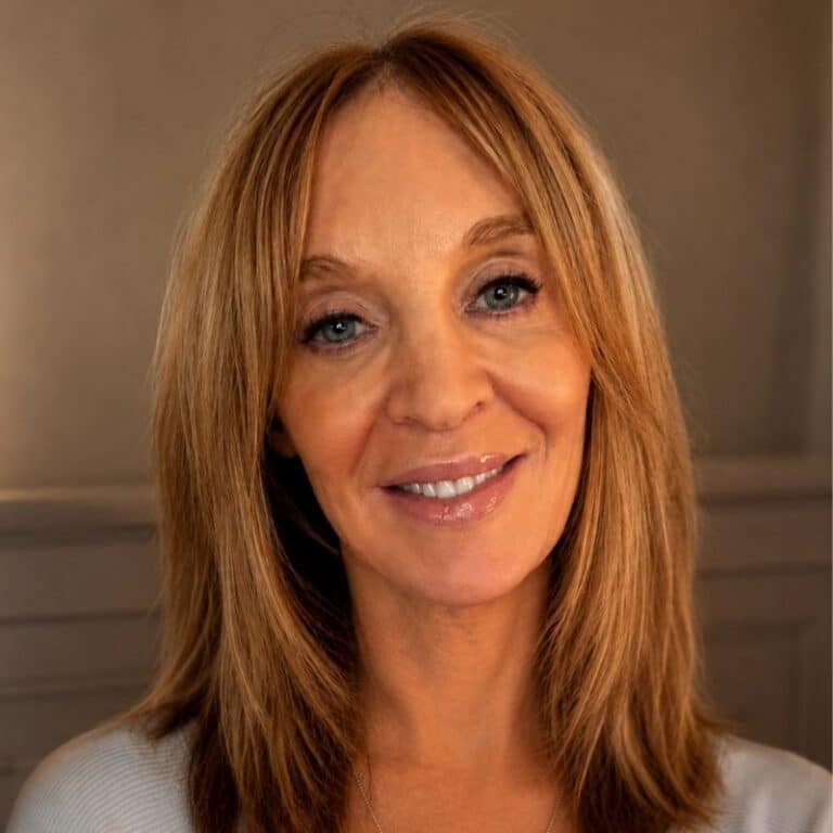 Jennifer Hutchinson Headshot